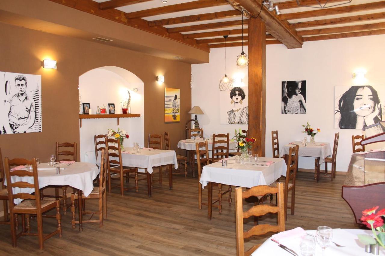 Hôtel Restaurant Le Saint Clément Esterno foto