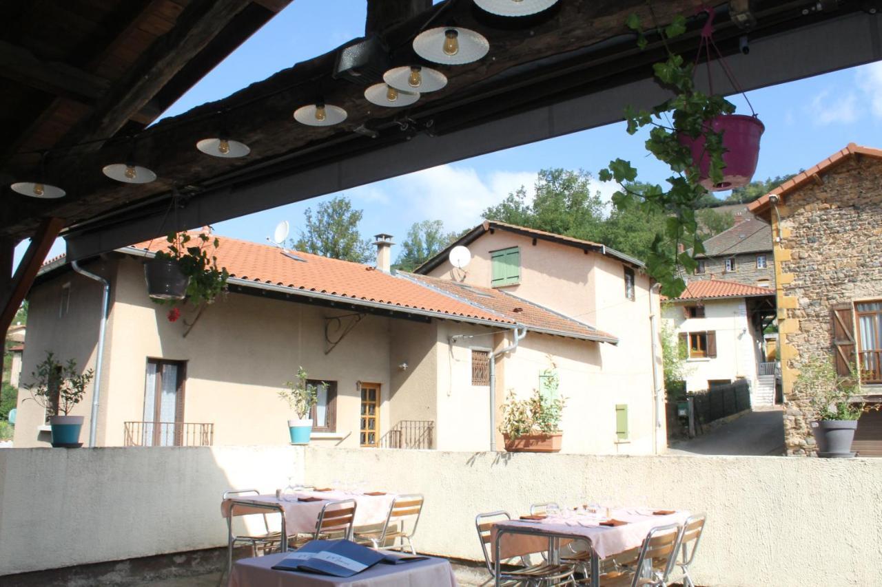 Hôtel Restaurant Le Saint Clément Esterno foto