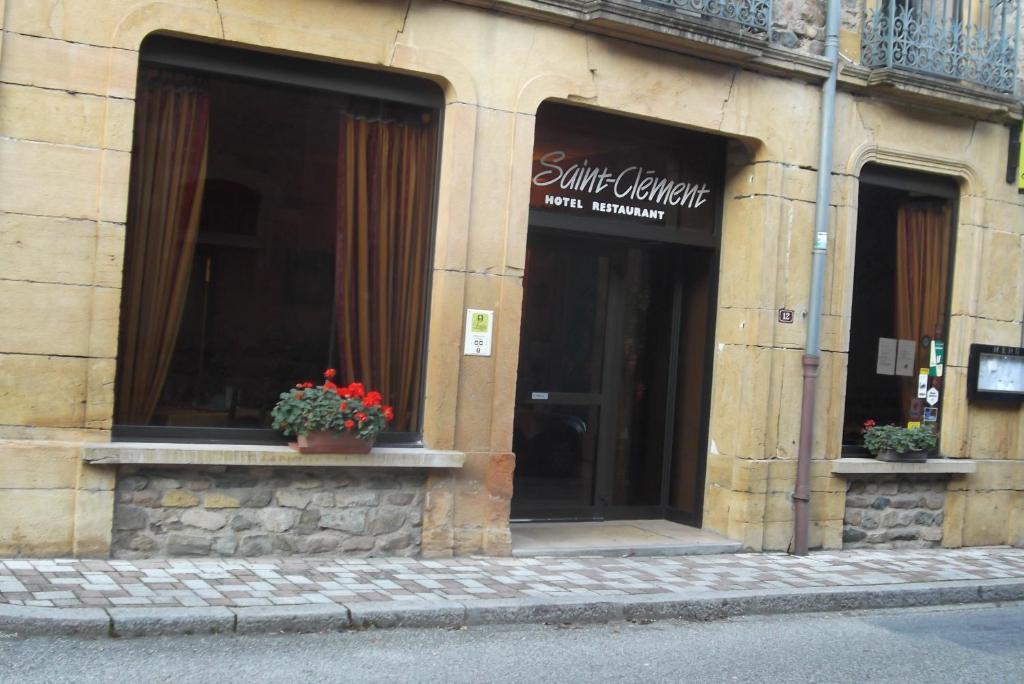 Hôtel Restaurant Le Saint Clément Esterno foto